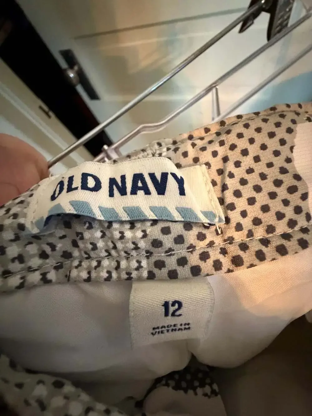 Old Navy White and Grey Pixel Camo Cargo Pants Size 12
